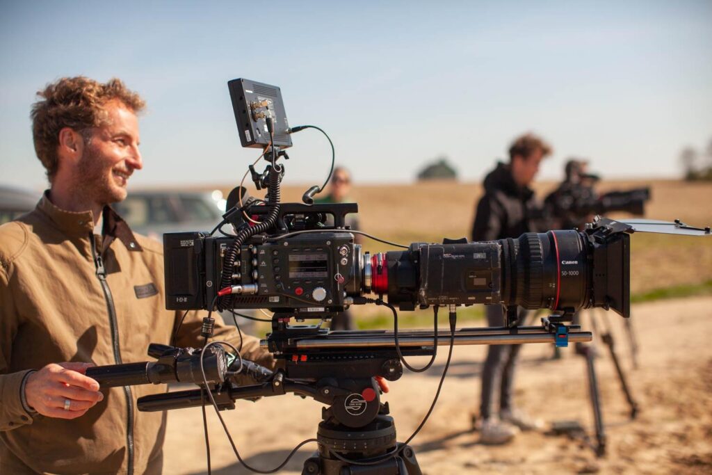 Image of Pim Niesten, DoP of the wildlife documentary series 'Onze Natuur' by Hotel Hungaria, using a Sony Camera setup to shoot high res images in X-OCN format